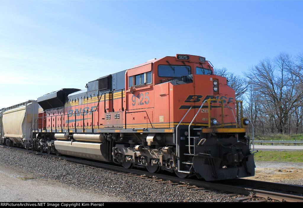 BNSF 9125 Pusher